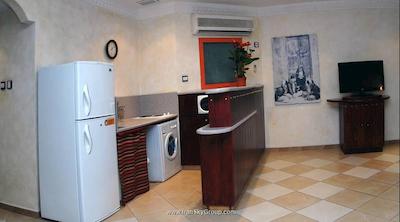 ال لیوان سوئیتس