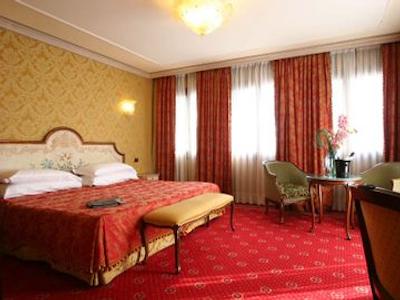 بسکلو هتل بلینی