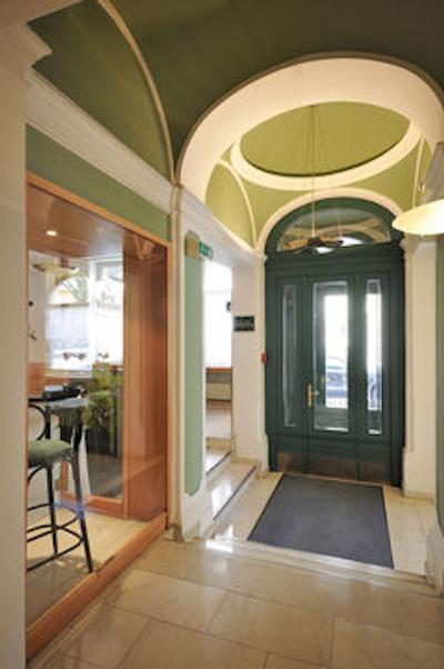 بست وسترن سیتی موران