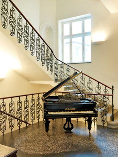 هتل اسنزیو پراگ