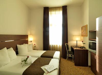 هتل اسنزیو پراگ