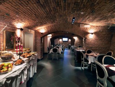 هتل اسنزیو پراگ