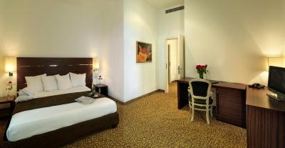 هتل اسنزیو پراگ