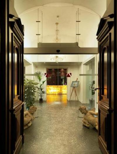 هتل اسنزیو پراگ