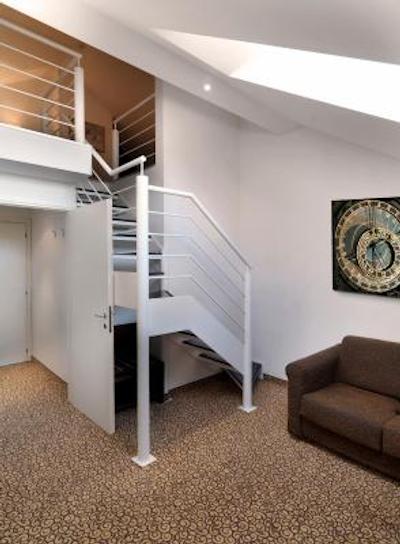 هتل اسنزیو پراگ