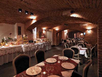 هتل اسنزیو پراگ