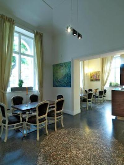 هتل اسنزیو پراگ