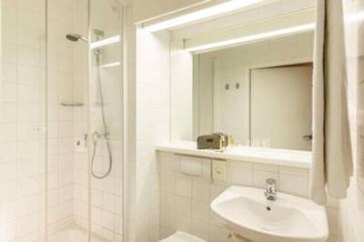 آیبیس وین مس