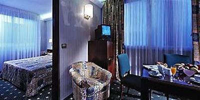 بست وسترن هتل آستوریا مایلند