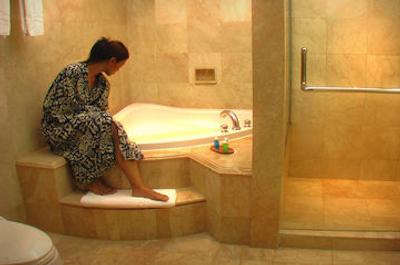 استون بالی بیچ ریزورت اند اسپا