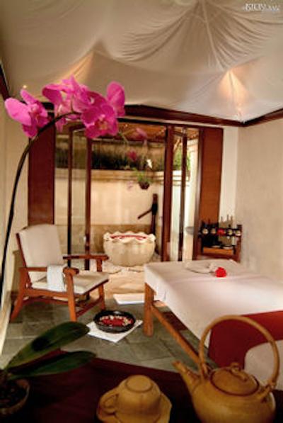 استون بالی بیچ ریزورت اند اسپا