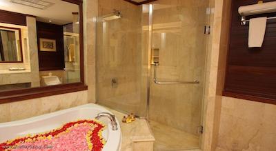 استون بالی بیچ ریزورت اند اسپا