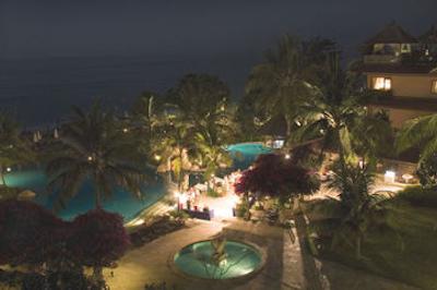 استون بالی بیچ ریزورت اند اسپا