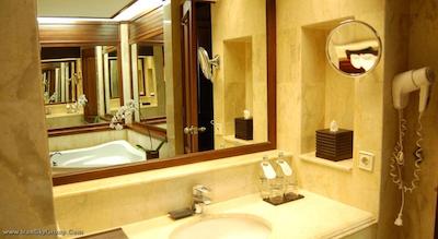 استون بالی بیچ ریزورت اند اسپا