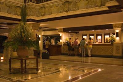 استون بالی بیچ ریزورت اند اسپا