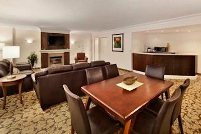 هیلتون گاردن این ساسکاتون داون تاون