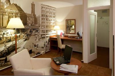 مرکور برلین ام الکساندرپلاتز