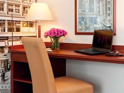 مرکور برلین ام الکساندرپلاتز