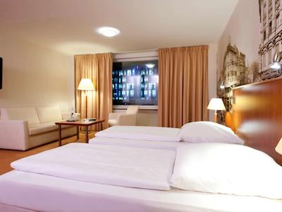 مرکور برلین ام الکساندرپلاتز