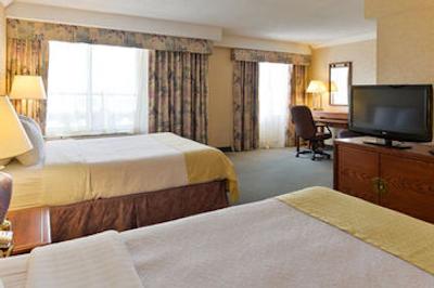 هالیدی این مونترئال سنترویل داون تاون