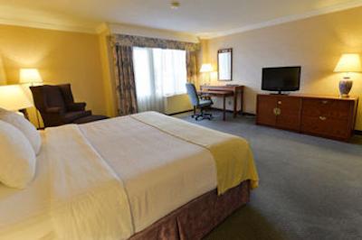 هالیدی این مونترئال سنترویل داون تاون