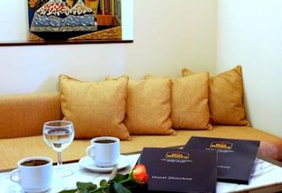 بست وسترن هتل موزه