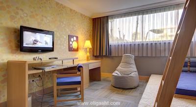 آی سی هتل گرین پالاس