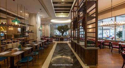 آی سی هتل گرین پالاس