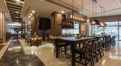 آی سی هتل گرین پالاس