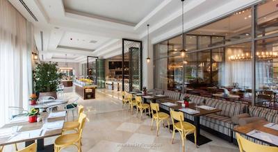 آی سی هتل گرین پالاس