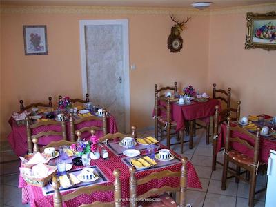 هتل گارنی جاران