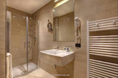 کلیما هتل میلانو فیر