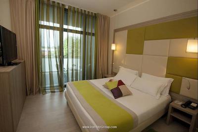 از لیمبییت فیرا