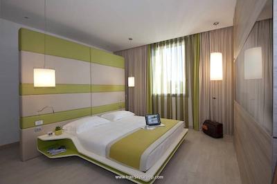 از لیمبییت فیرا