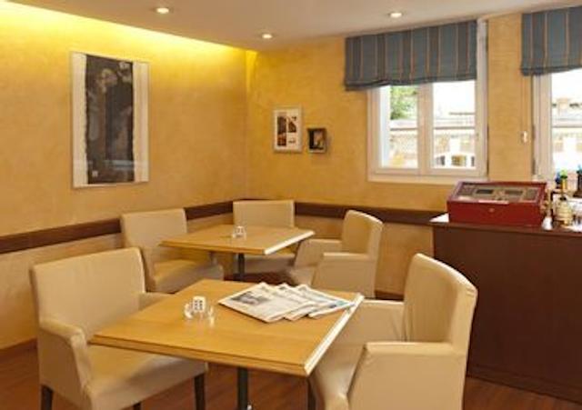 کامفورت هتل رویال