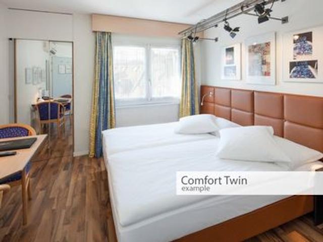 کامفورت هتل رویال