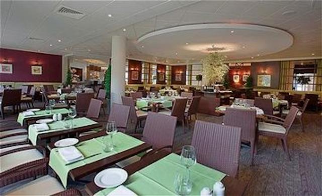 هالیدی این پاریس سی ‌دی ‌جی ایرپورت