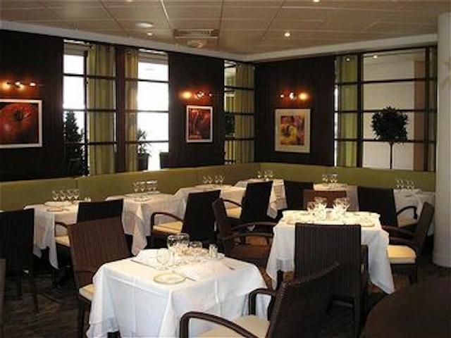 هالیدی این پاریس سی ‌دی ‌جی ایرپورت