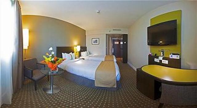 هالیدی این پاریس سی ‌دی ‌جی ایرپورت