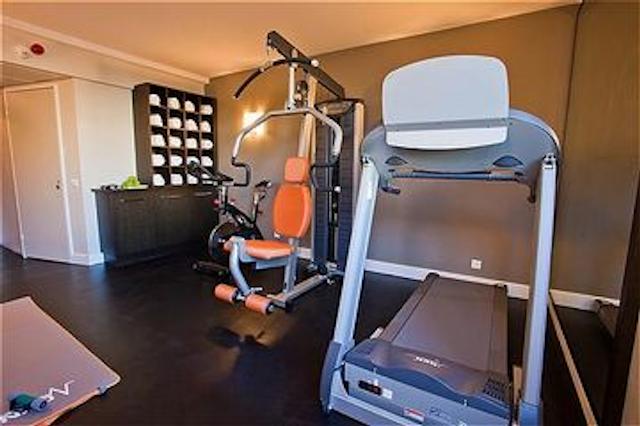 هالیدی این پاریس سی ‌دی ‌جی ایرپورت