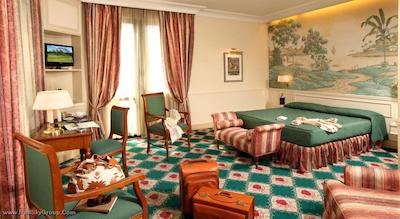 دونا لاورا پالاس