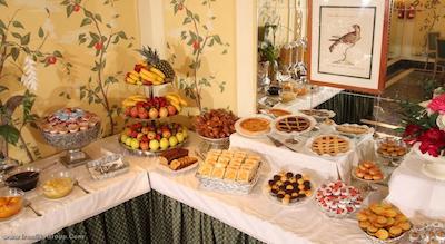 دونا لاورا پالاس