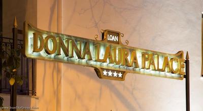 دونا لاورا پالاس