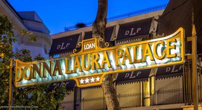 دونا لاورا پالاس