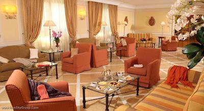 دونا لاورا پالاس