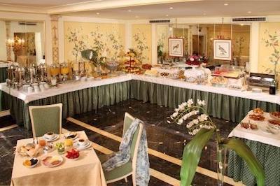 دونا لاورا پالاس