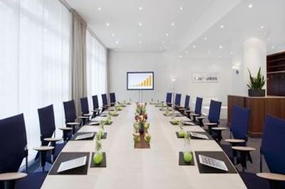 کراون پلازا برلین سیتی سنتر