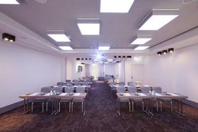 هالیدی این برلین-سنتر الکساندرپلاتز