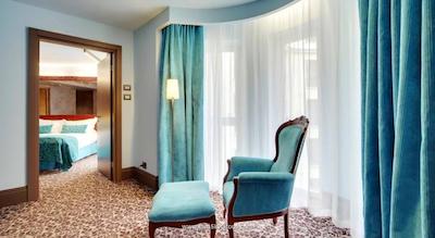 دومینا پرستیژ سنت پیترزبورگ