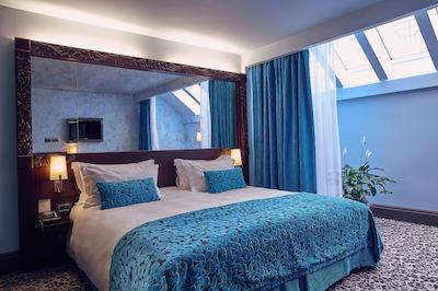 دومینا پرستیژ سنت پیترزبورگ